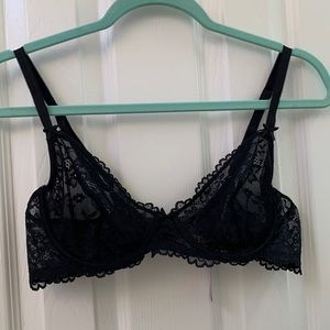 Black lace SAVAGExFENTY Bralette